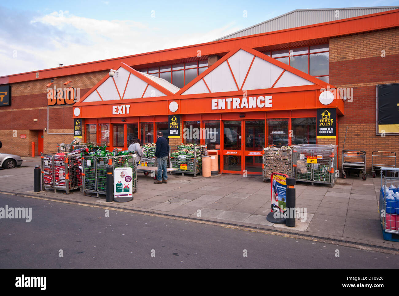 B&Q Superstore UK Stock Photo - Alamy