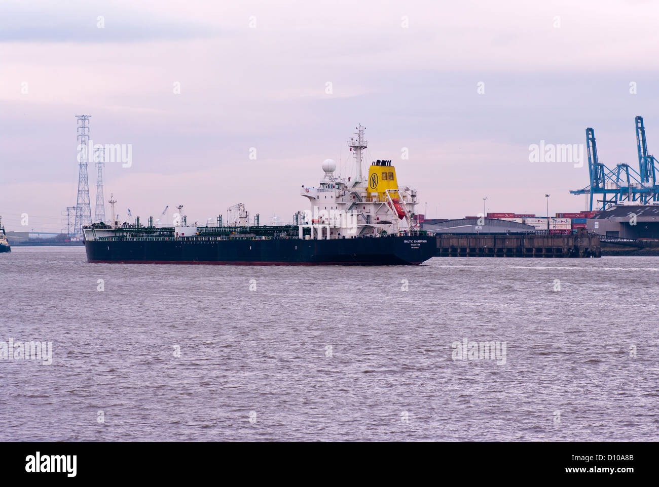 Tanker Tankers High Resolution Stock Photography and Images - Alamy