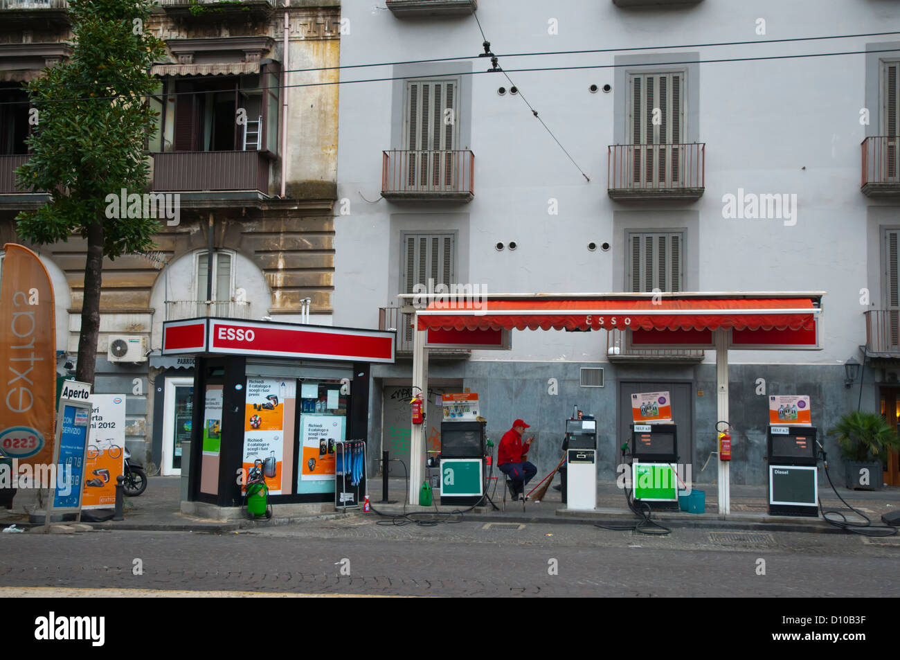 Italy petrol stations hires stock photography and images Alamy