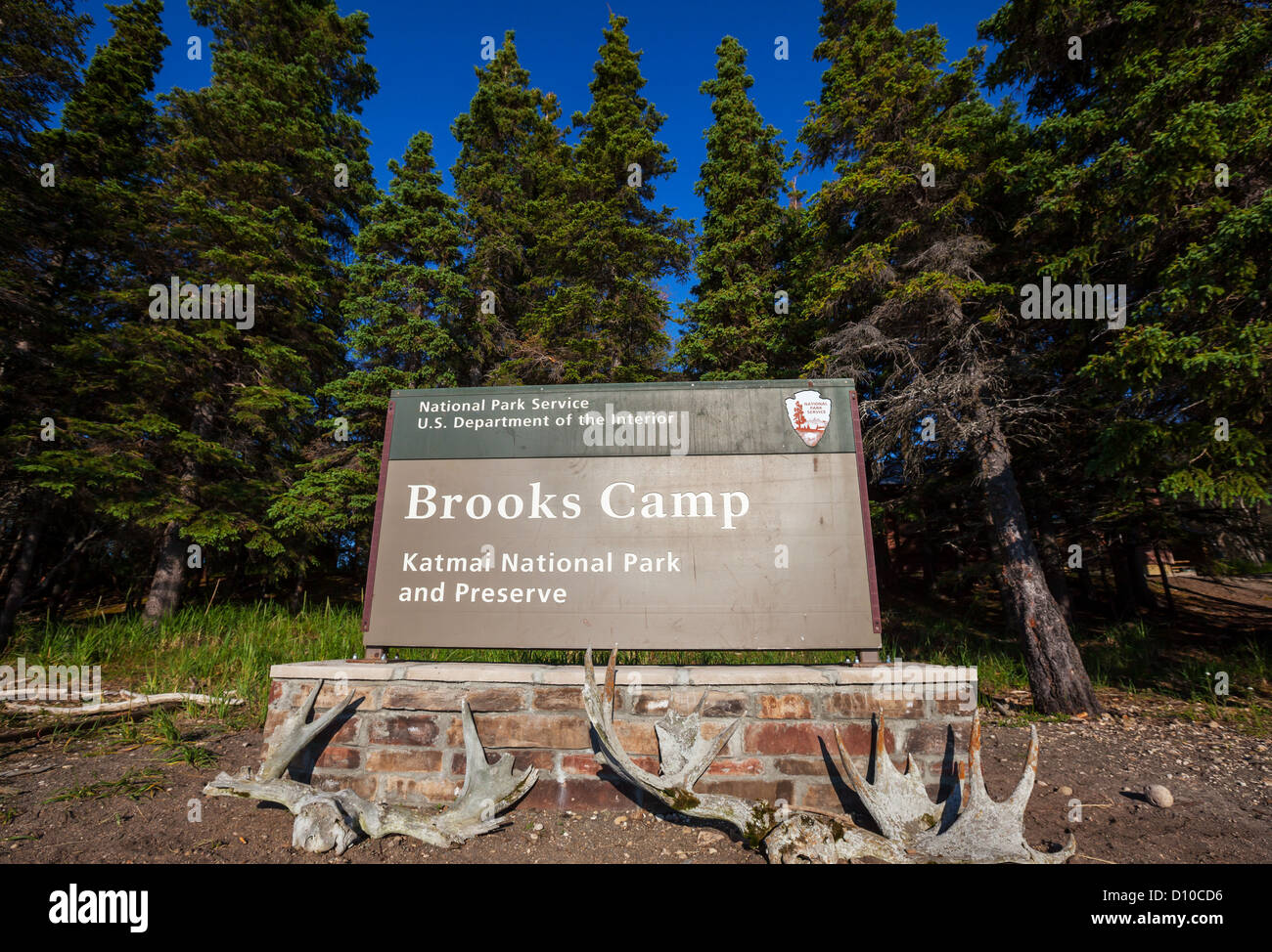 Brooks Camp entrance in Katmai National Park,Alaska Stock Photo Alamy