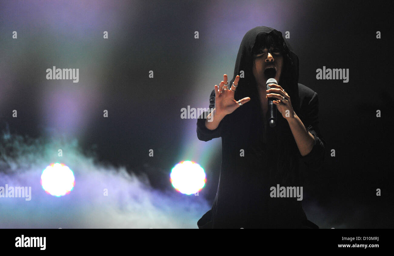 Swedish singer Loreen performs the annual review show 'Menschen 2012' (People of 2012) aired on public television broadcasting station ZDF in Munich, Germany, 2 December 2012, Photo: Marc Mueller Stock Photo