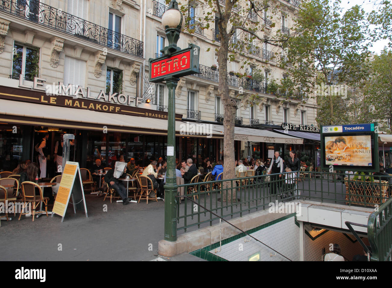 pavement café 'Le Malakoff' at the Metro station Trocadero in Paris Stock Photo