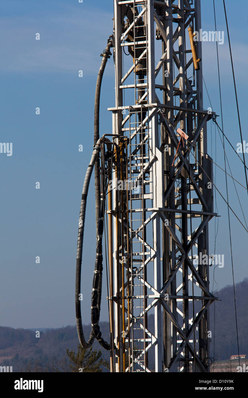 Hydraulic fracking hi-res stock photography and images - Alamy