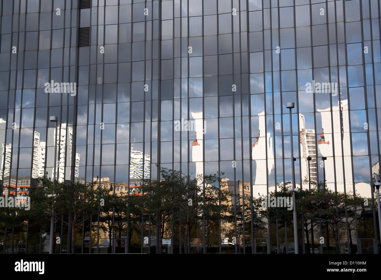 Axel Springer Building High Resolution Stock Photography and Images - Alamy