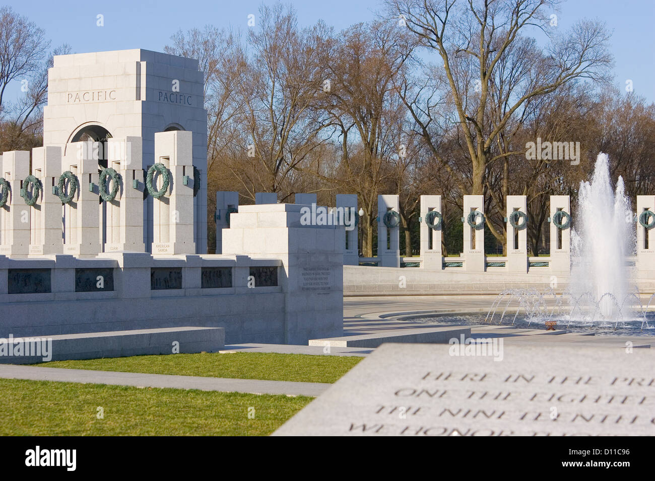 2000s NATIONAL WORLD WAR II MEMORIAL WASHINGTON DC USA Stock Photo - Alamy