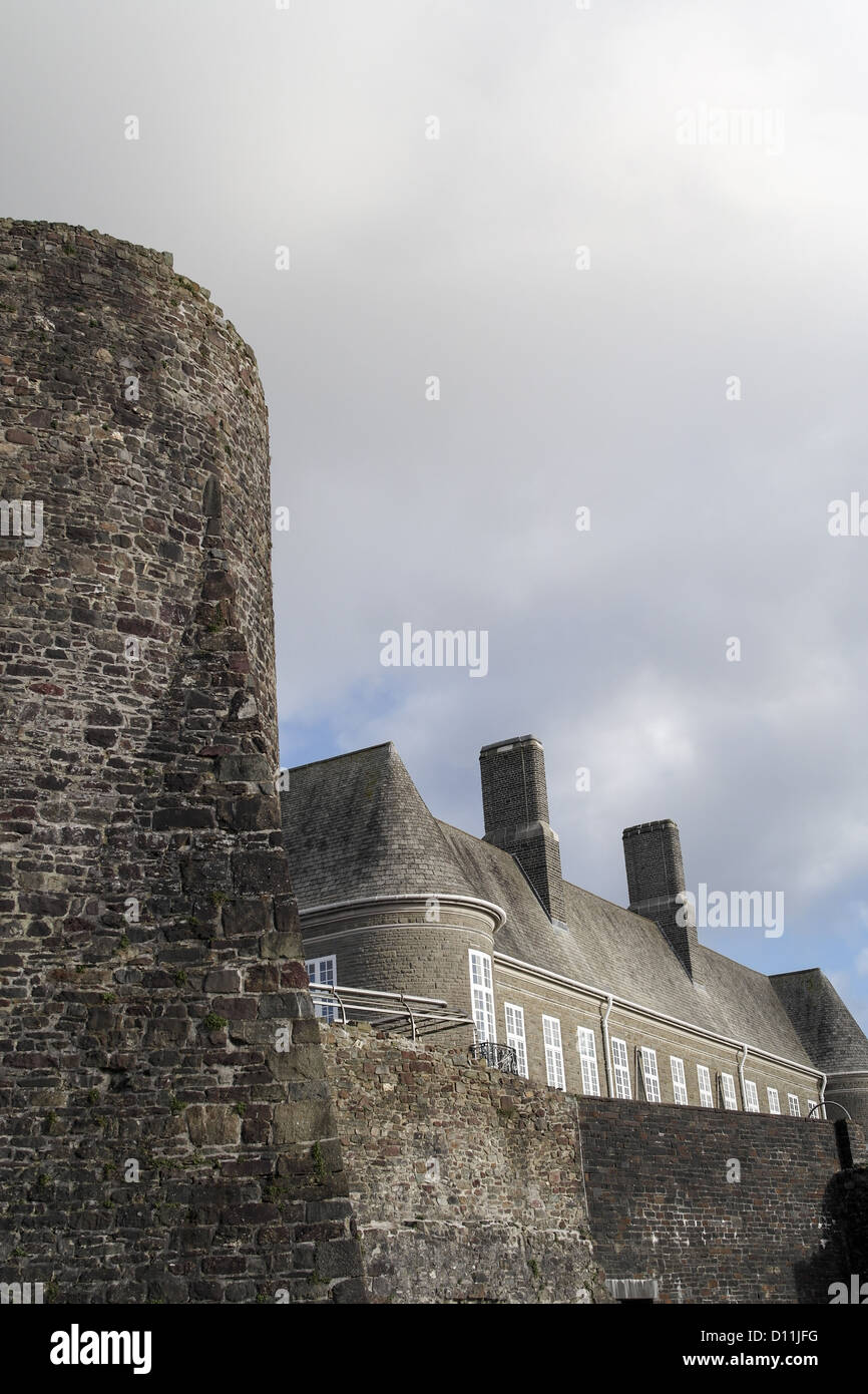 Carmarthen castle and County Hall Stock Photo Alamy
