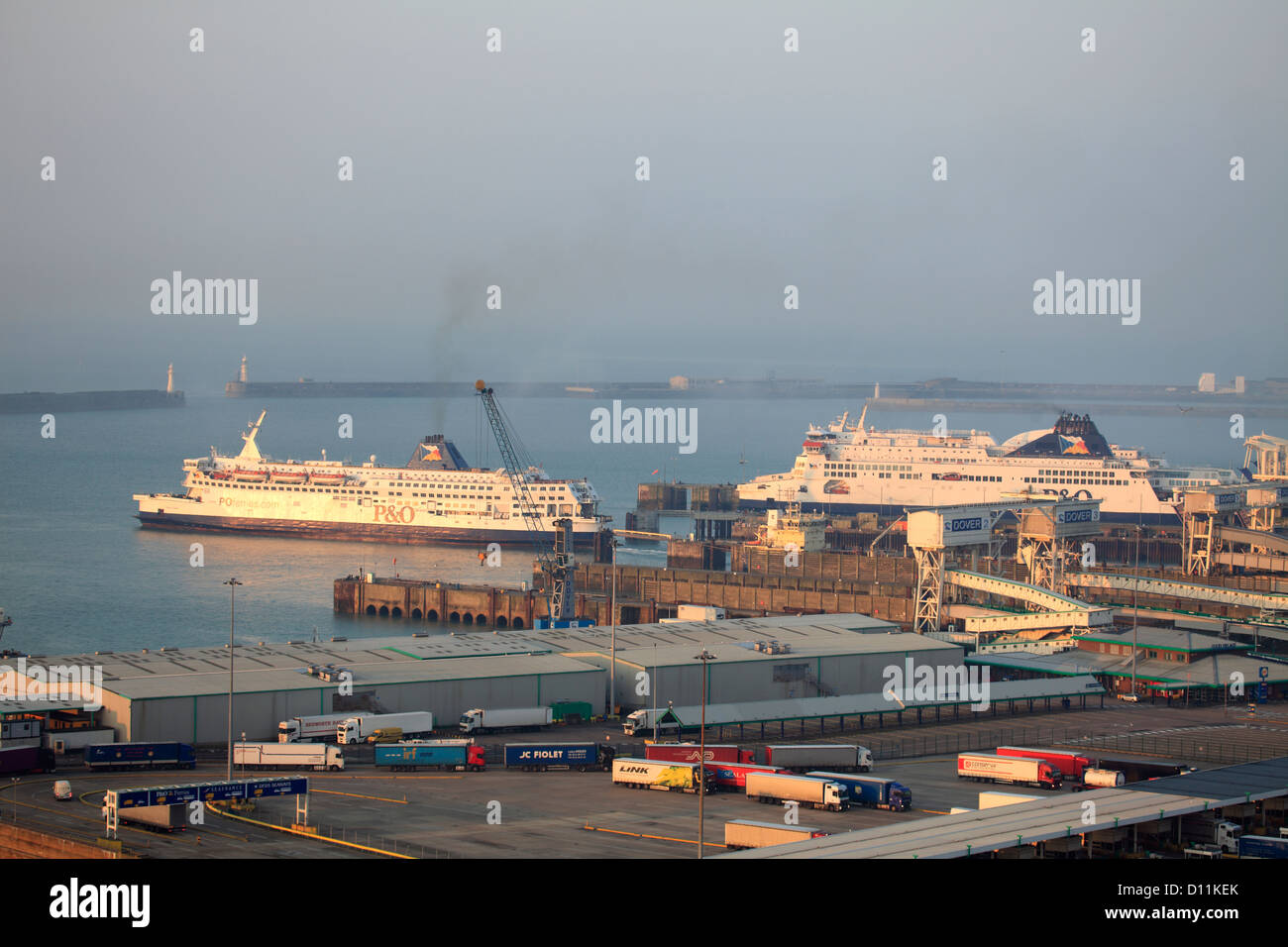 Port Of Dover Night High Resolution Stock Photography and Images - Alamy
