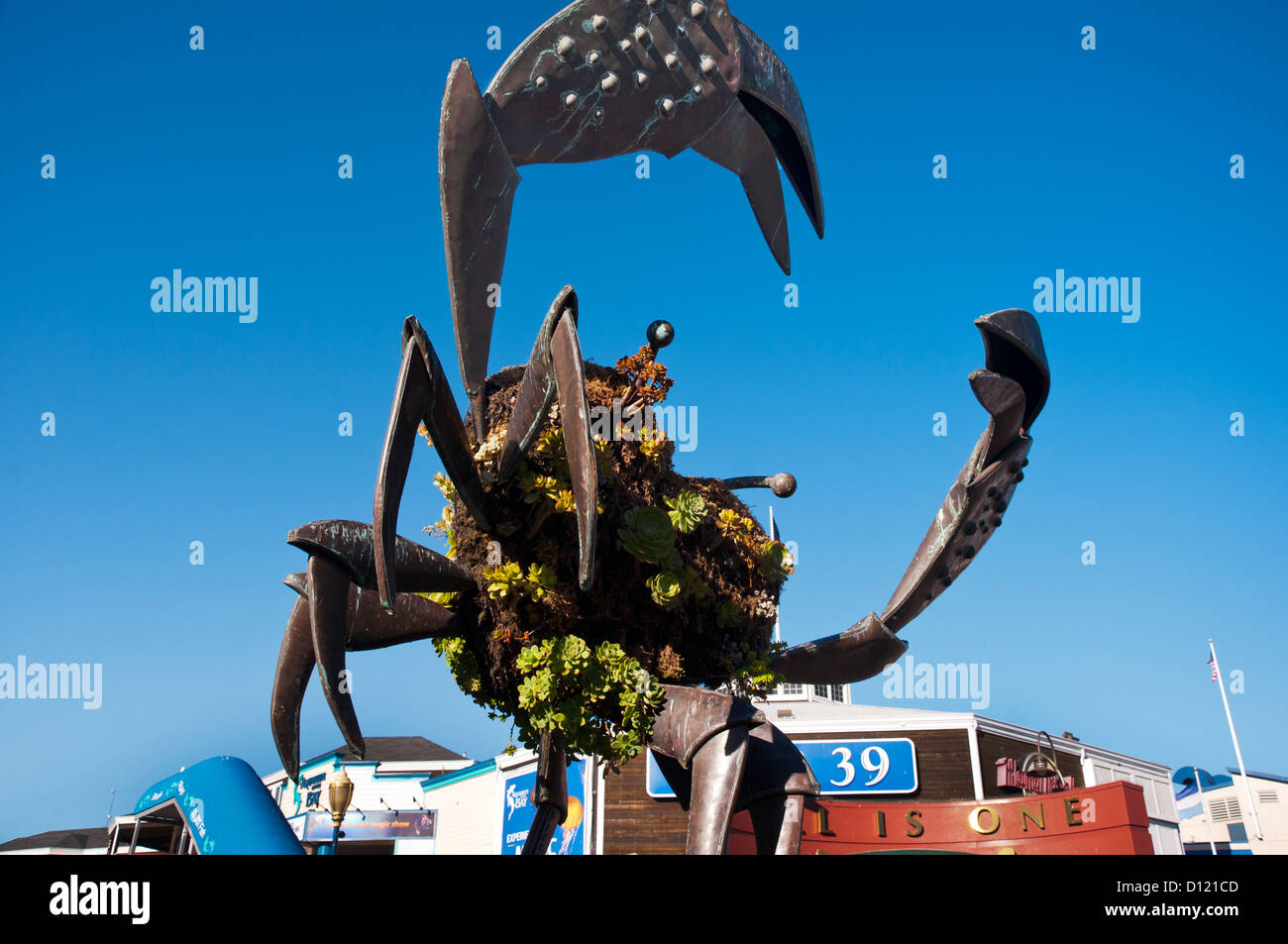 Giant crab statue hires stock photography and images Alamy