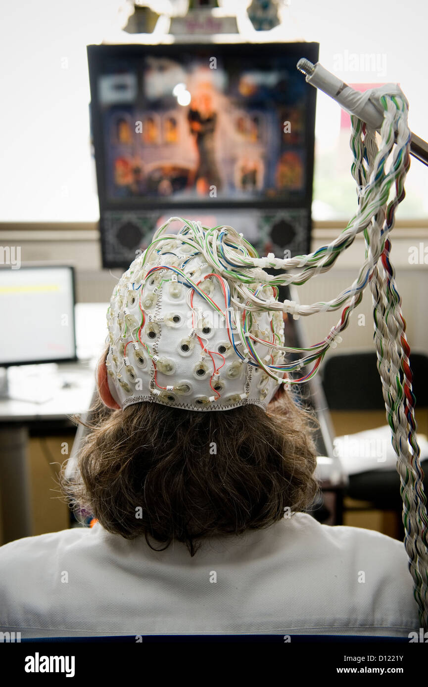 Brain Computer Interface Stock Photos & Brain Computer Interface Stock ...