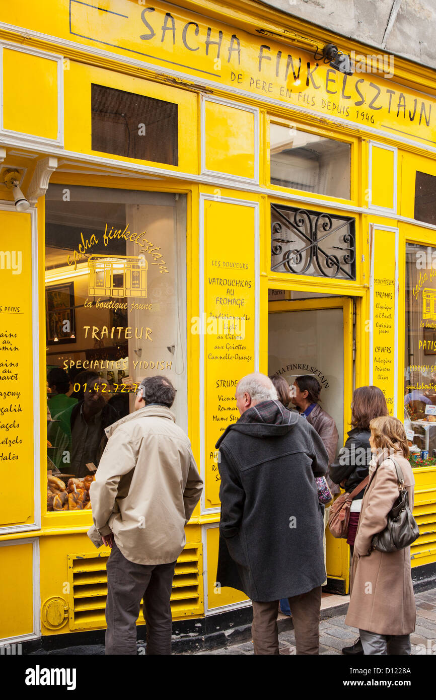 Wellknown Yiddish Bakery along Rue de Rosier in les Mariais, Paris