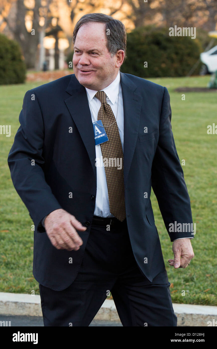Ed Rust, Chairman and CEO of State Farm Insurance Co. arrives at the White House. Stock Photo