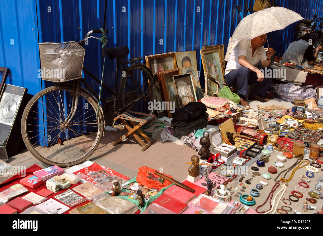 Antiques Market Shenyang Lu Area Tianjin Hebei China Stock Photo