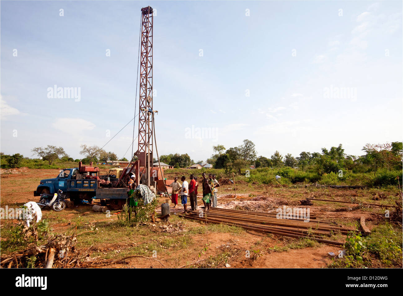 Bore hole drilling at ShelterBox camp in Idah, Kogi State, Nigeria Stock Photo