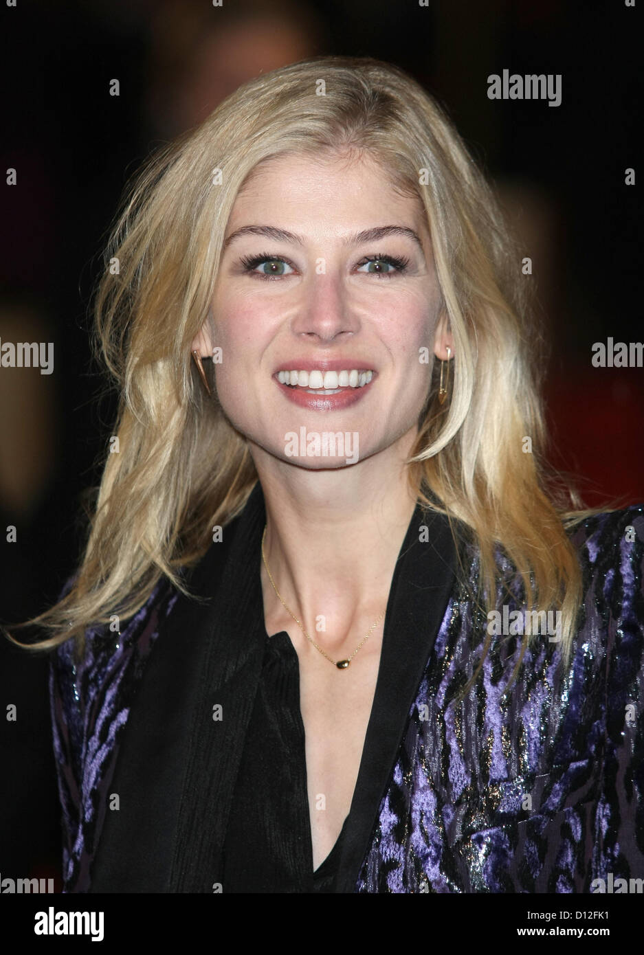 ROSAMUND PIKE LES MISERABLES UK PREMIERE LONDON ENGLAND UK 05 December