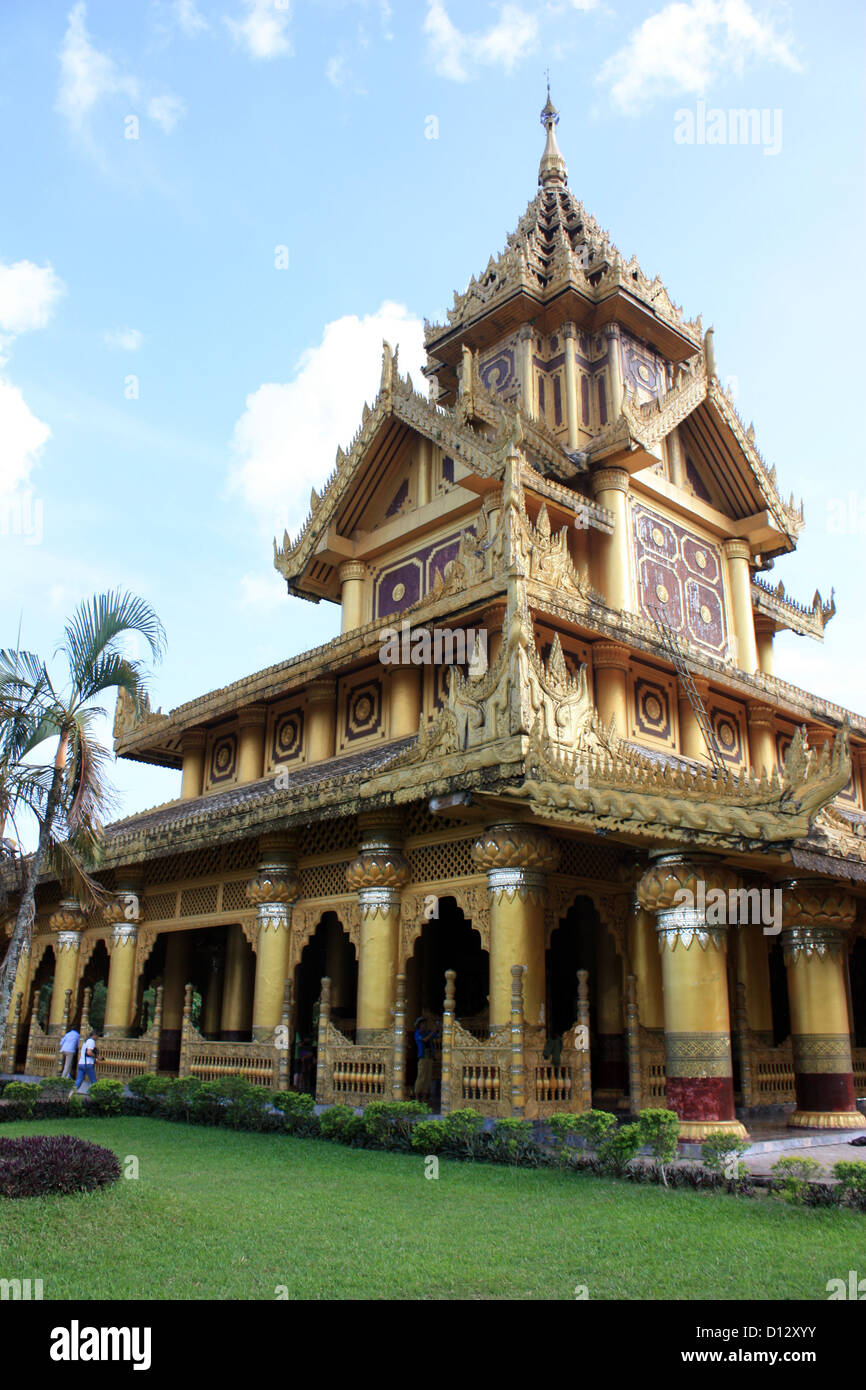 The Hantawadi royal palace (Kanbawza Thadi Palast, Kambawzathardi Golden Palace) is pictured in Bago, Myanmar, 23 October 2012. Photo: Rolf Zimmermann Stock Photo