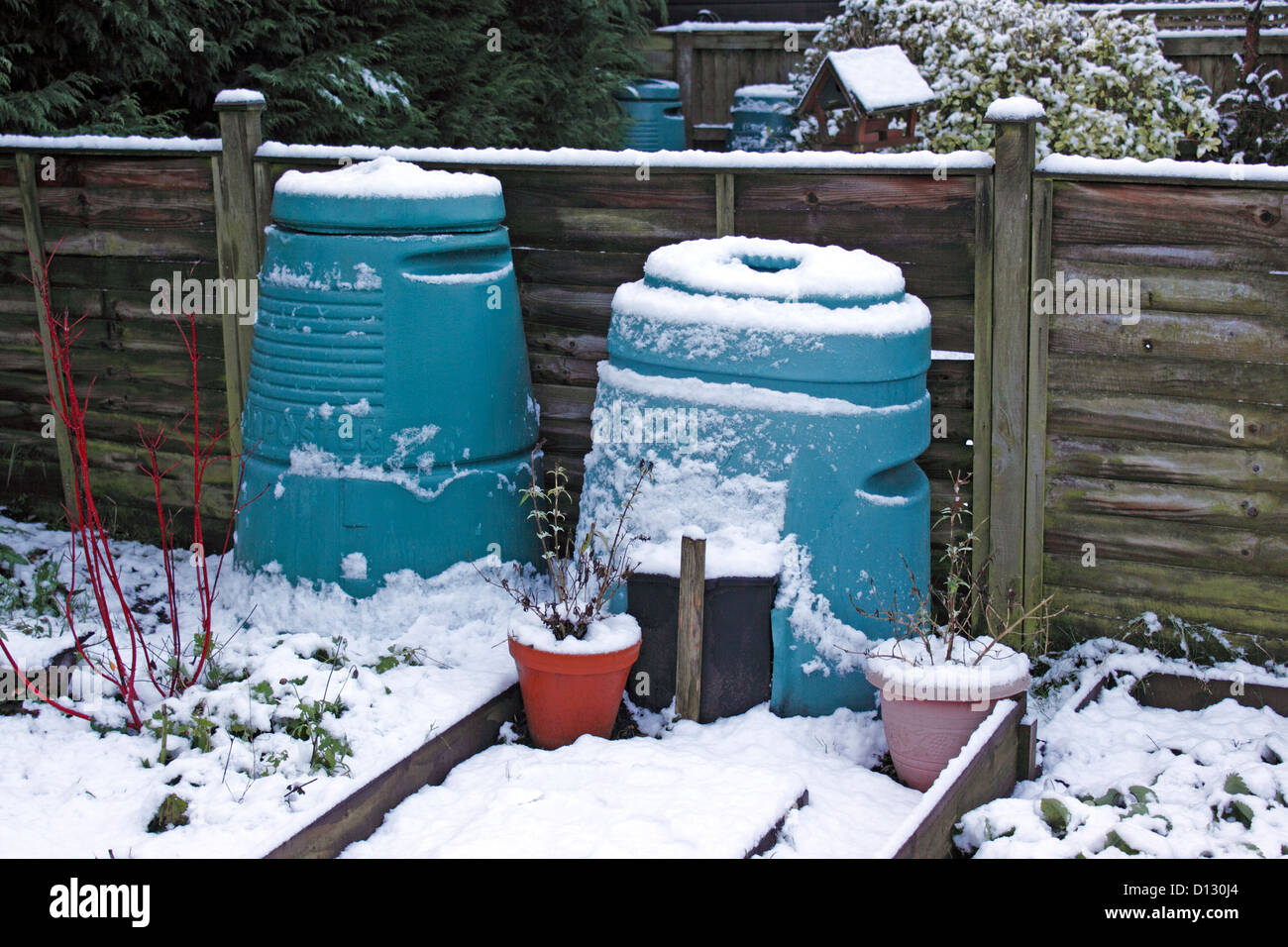 Domestic compost bin hires stock photography and images Alamy