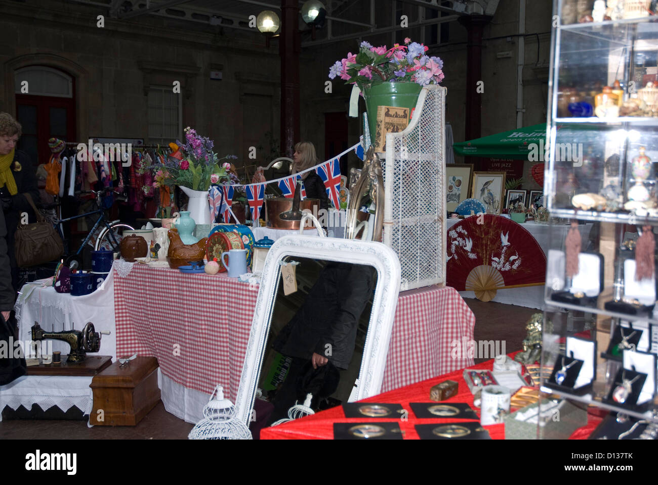 Sunday Antique Market Green Park, Bath Somerset UK Stock Photo Alamy