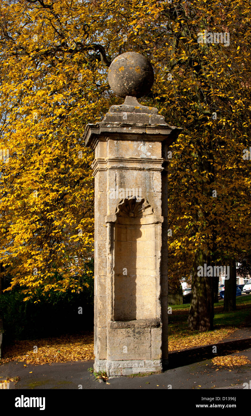 Clopton House Estate gateway, StratforduponAvon, Warwickshire, UK