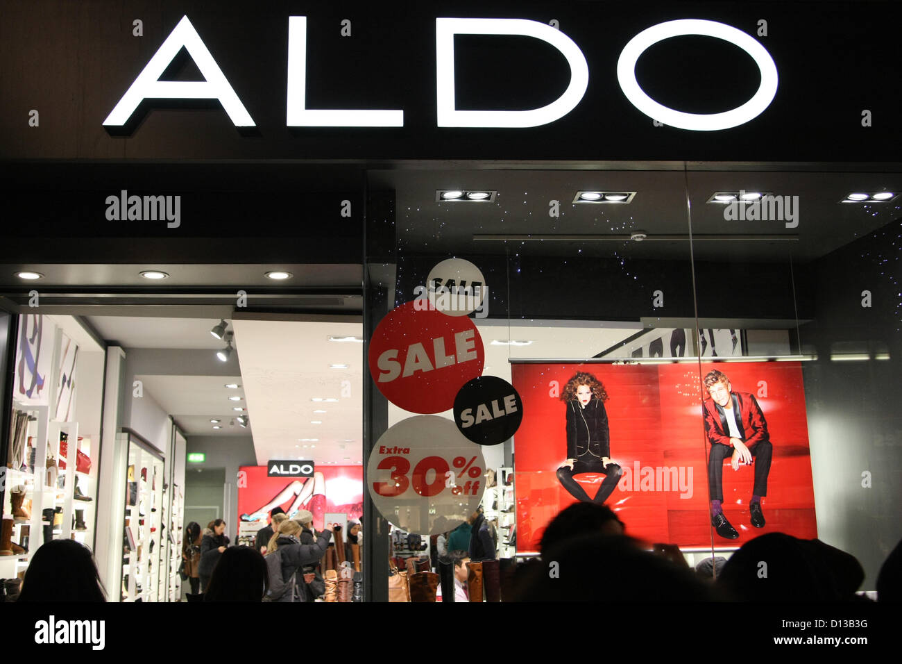 SALE SIGNS IN SHOP WINDOWS OXFORD STREET SHOPS ON SALE LONDON ENGLAND Stock  Photo - Alamy