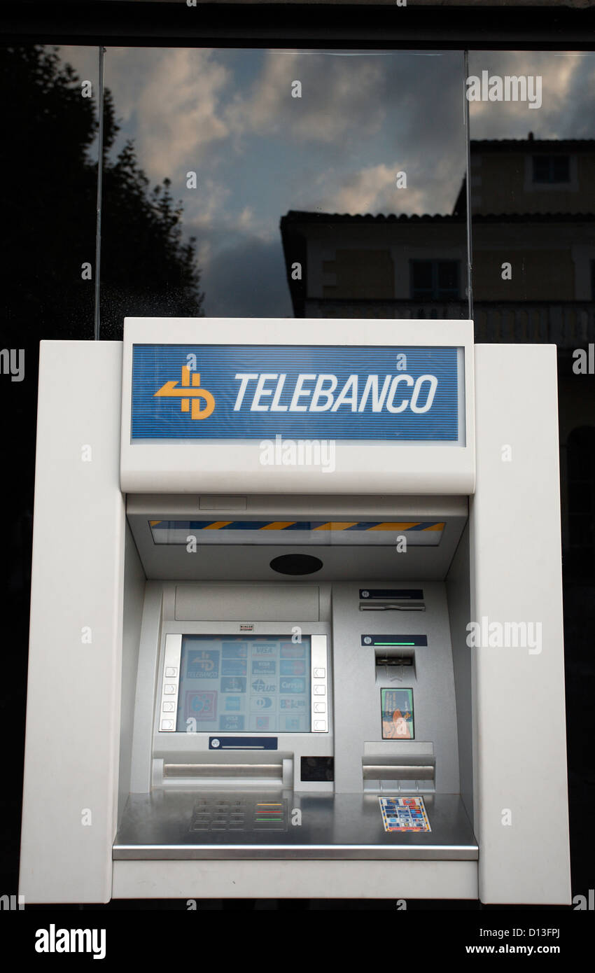 Atm spain hires stock photography and images Alamy