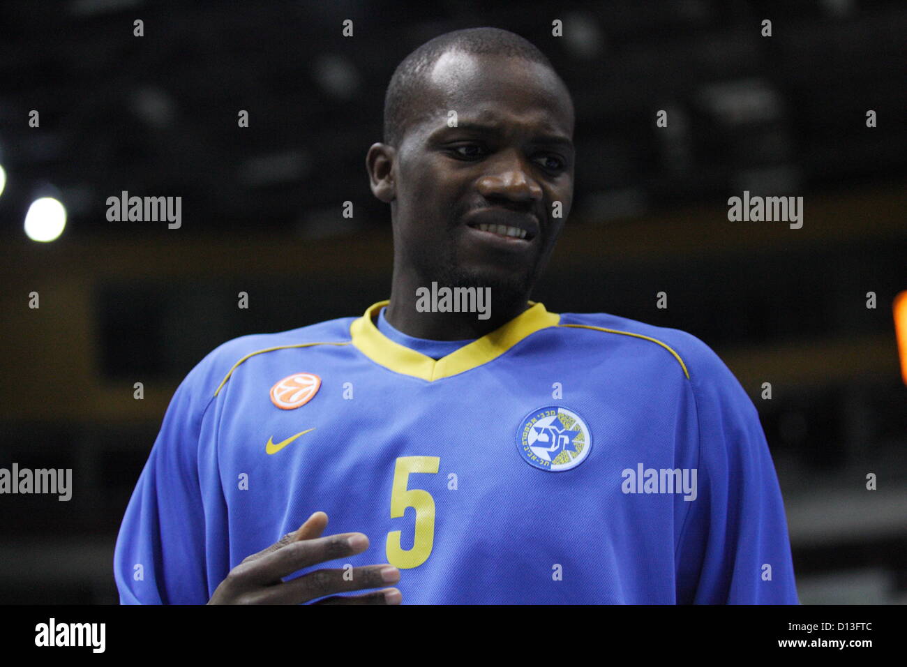 Gdansk, Poland 6th, December 2012 Turkish Airlines Basketball Euroleague, Asseco Prokom Gdynia v Maccabi Electra Tel Aviv game at ERGO Arena sport hall. Shawn James (5)   during warm-up before the game. Stock Photo