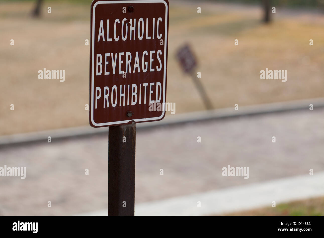 Alcoholic beverages prohibited sign Stock Photo Alamy