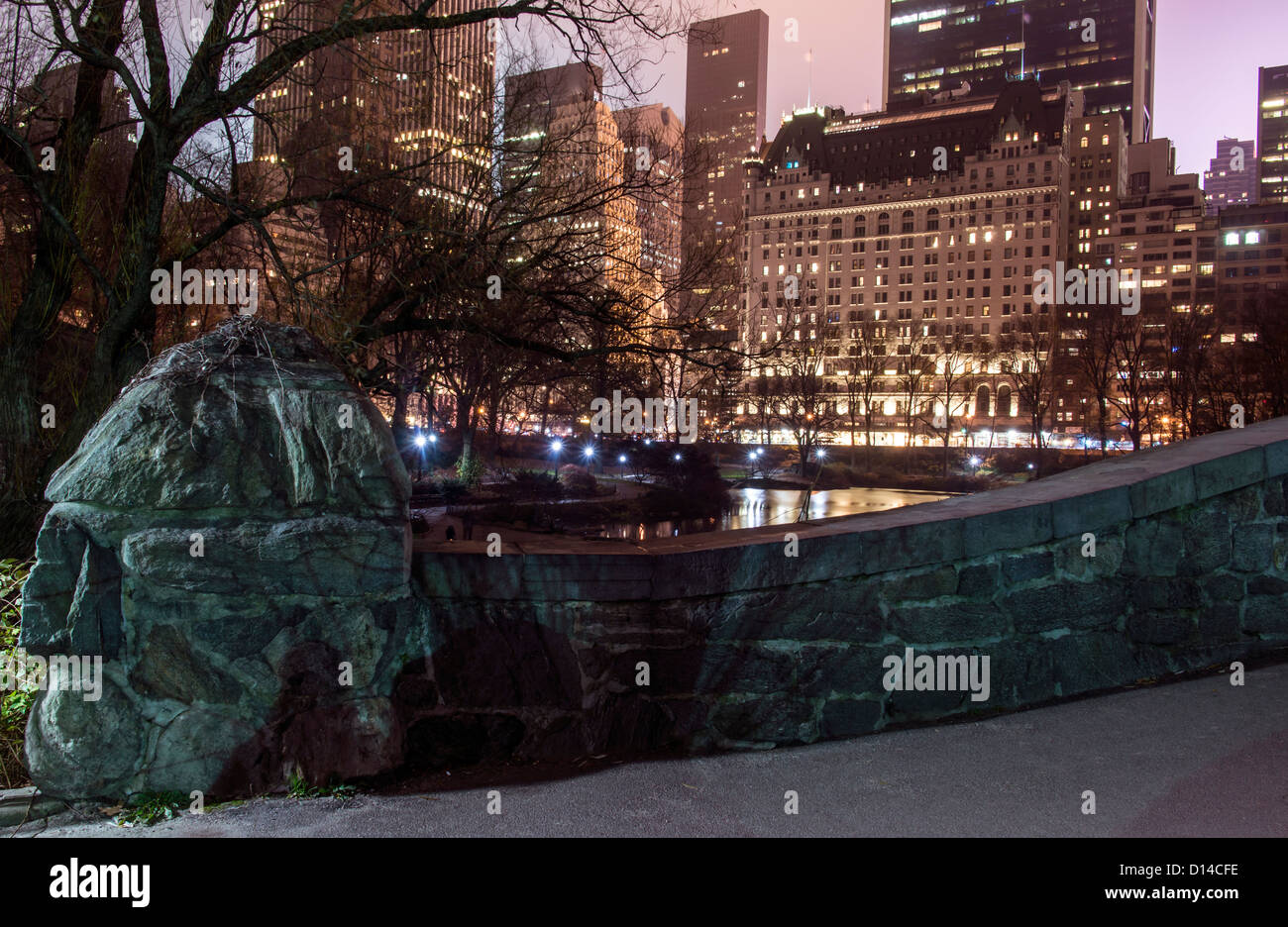 Gapstow bridge Central Park, New York City at night Stock Photo Alamy