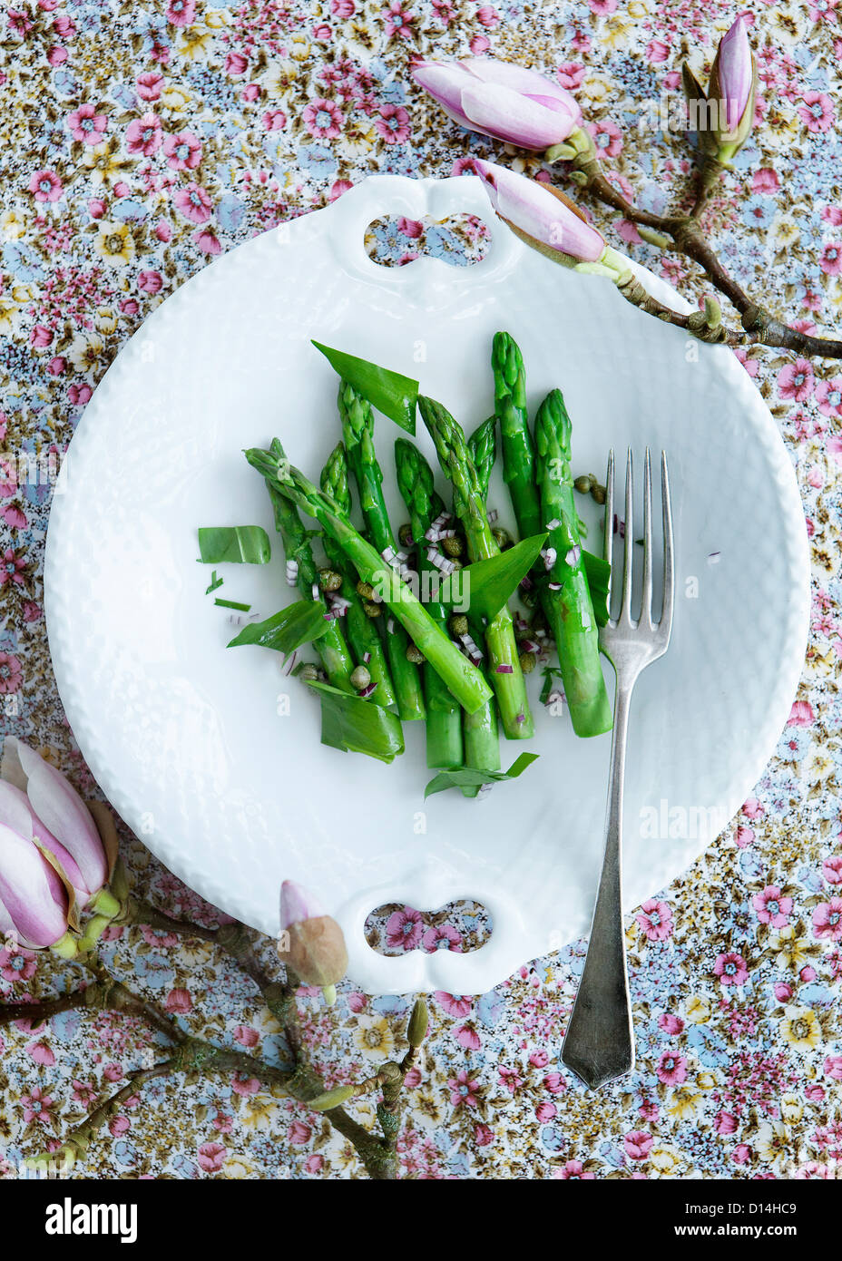 Plate of asparagus Stock Photo Alamy