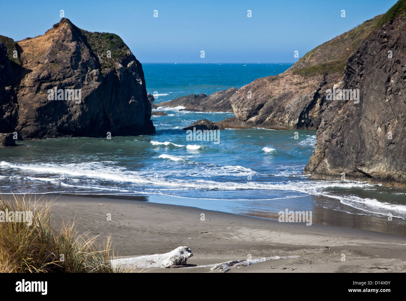 A view of the rocky coast line Oregon USA Stock Photo - Alamy