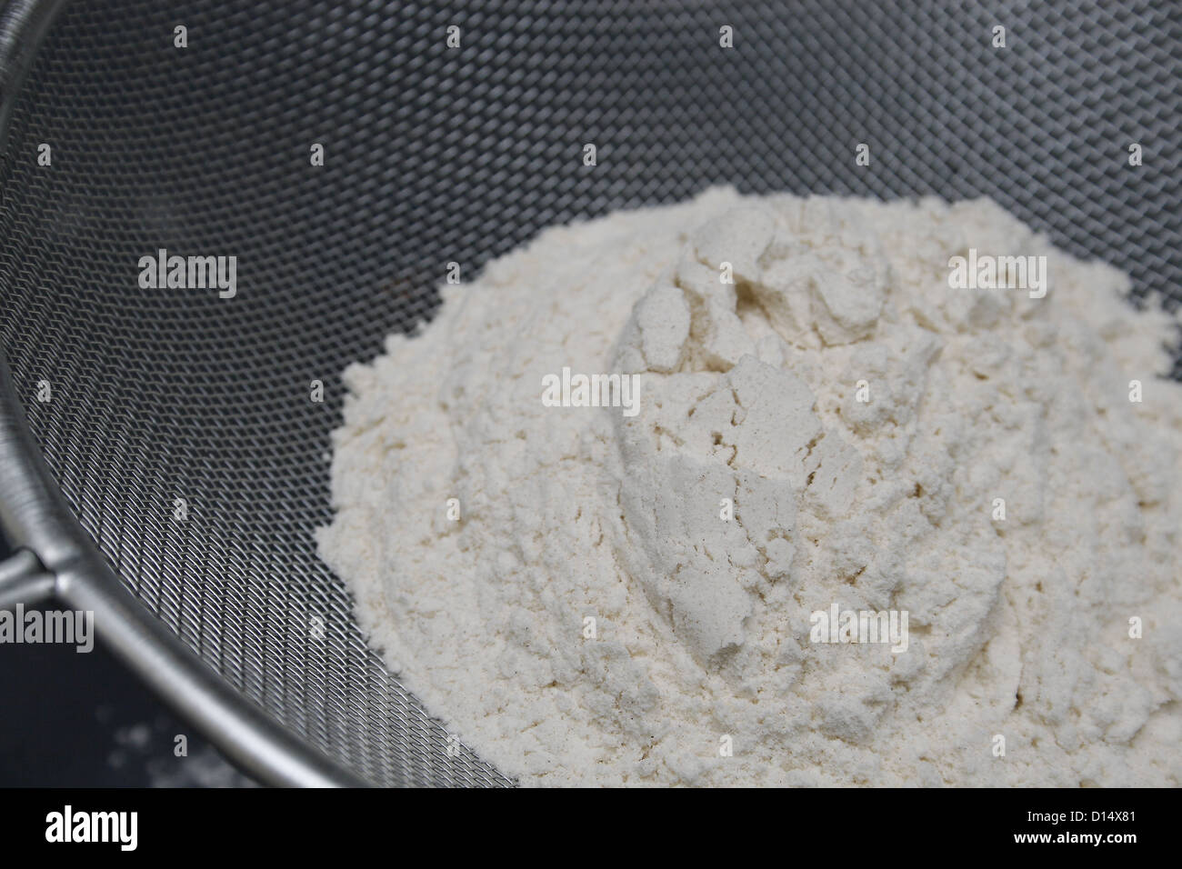 Plain flour hires stock photography and images Alamy