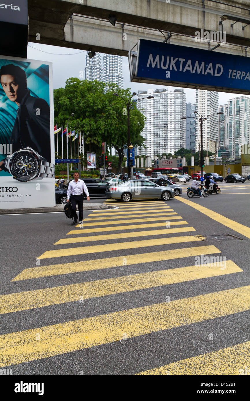 Kuala lumpur malaysia zebra crossing hi-res stock photography and