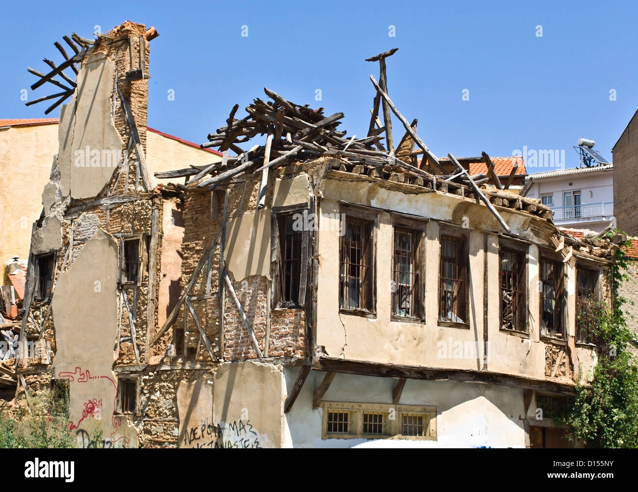 House destroyed by earthquake hires stock photography and images Alamy