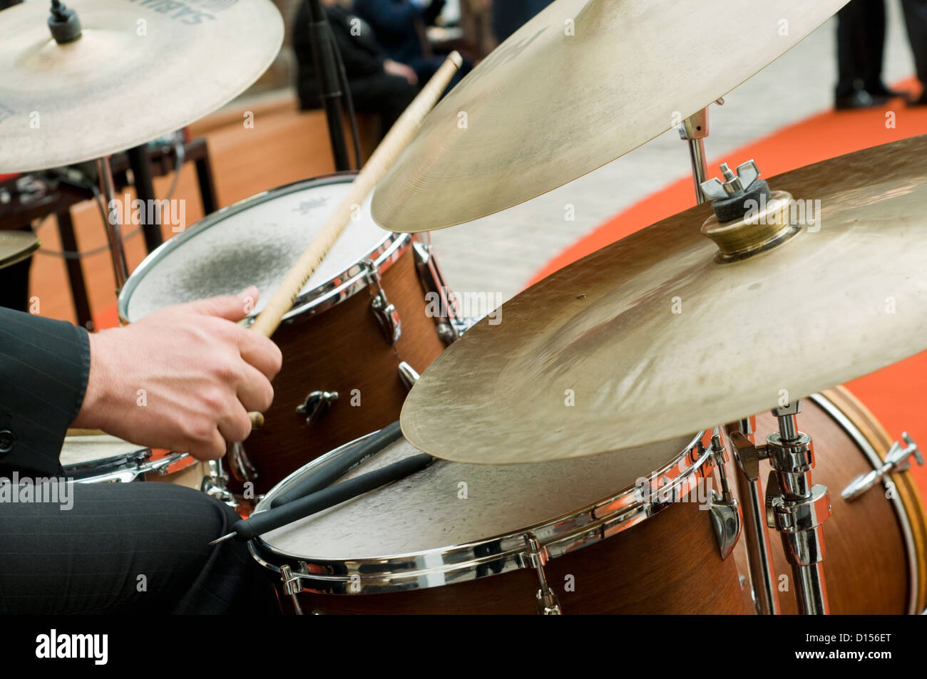 Drummer on stage hires stock photography and images Alamy