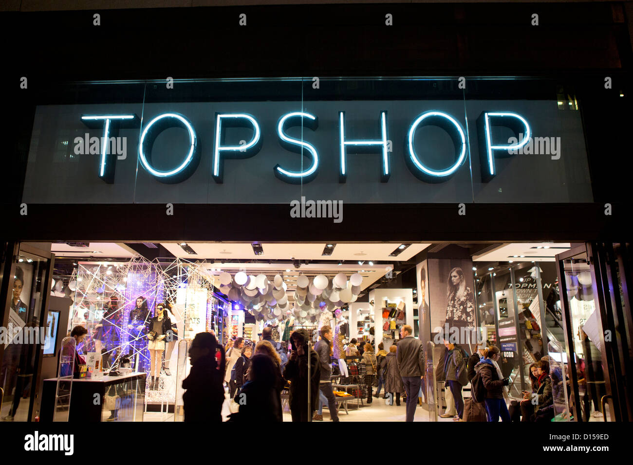 Flagship store in London, Oxford Street Stock Photo Alamy