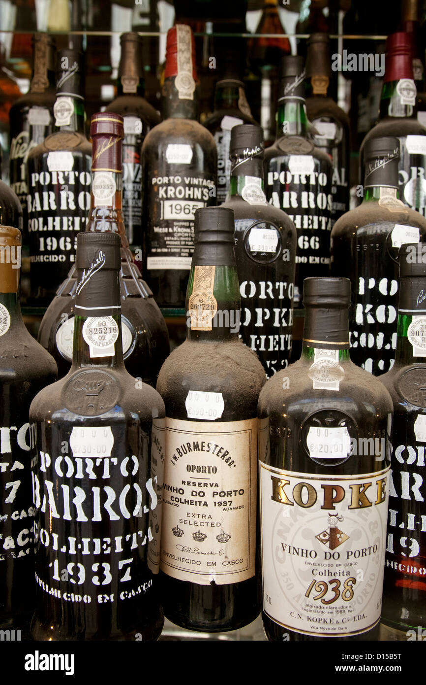 Do Porto Wine Shop Lisbon Portugal Stock Photo Alamy