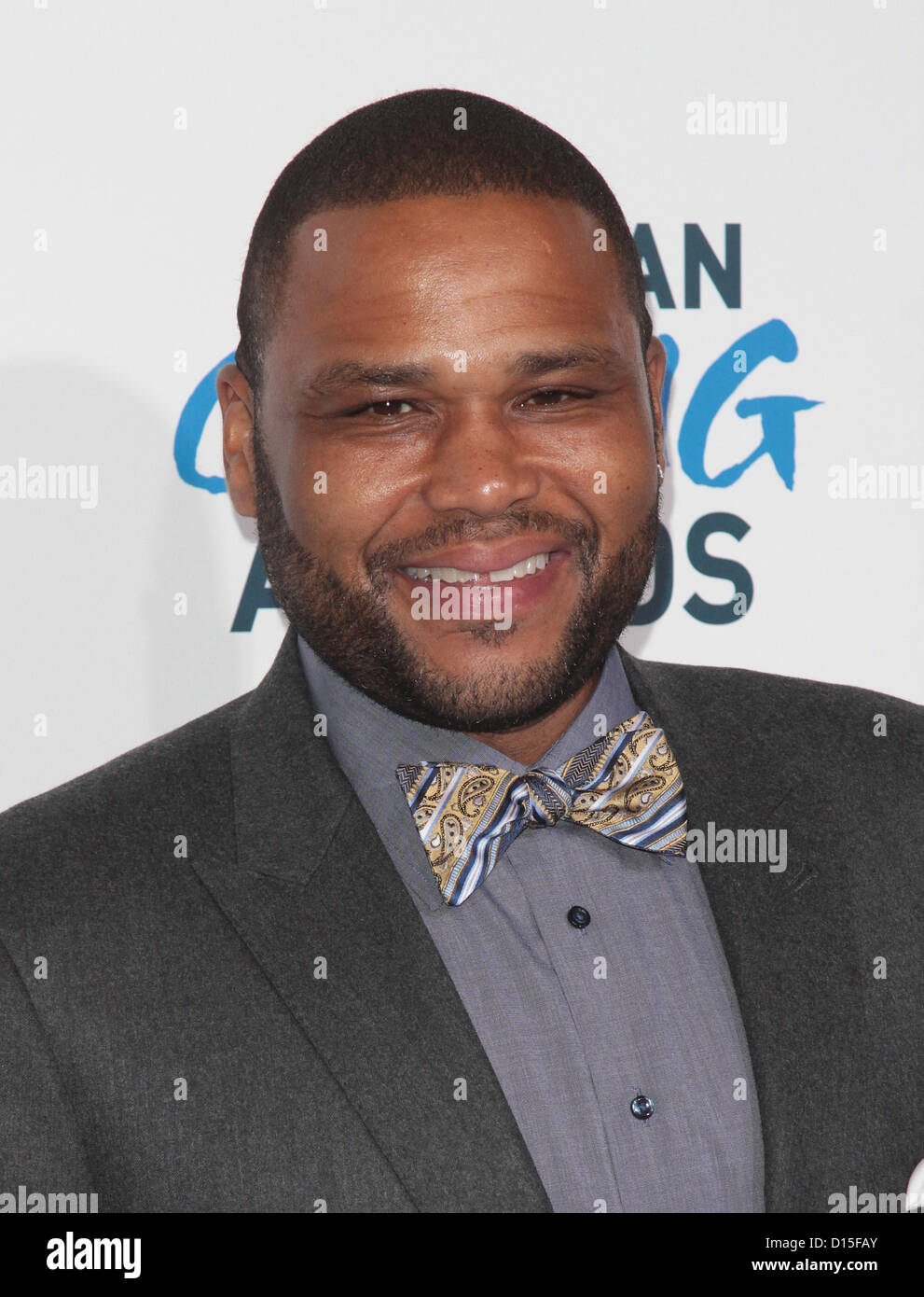 ANTHONY ANDERSON THE SECOND ANNUAL AMERICAN GIVING AWARDS PASADENA CALIFORNIA USA 07 December 2012 Stock Photo