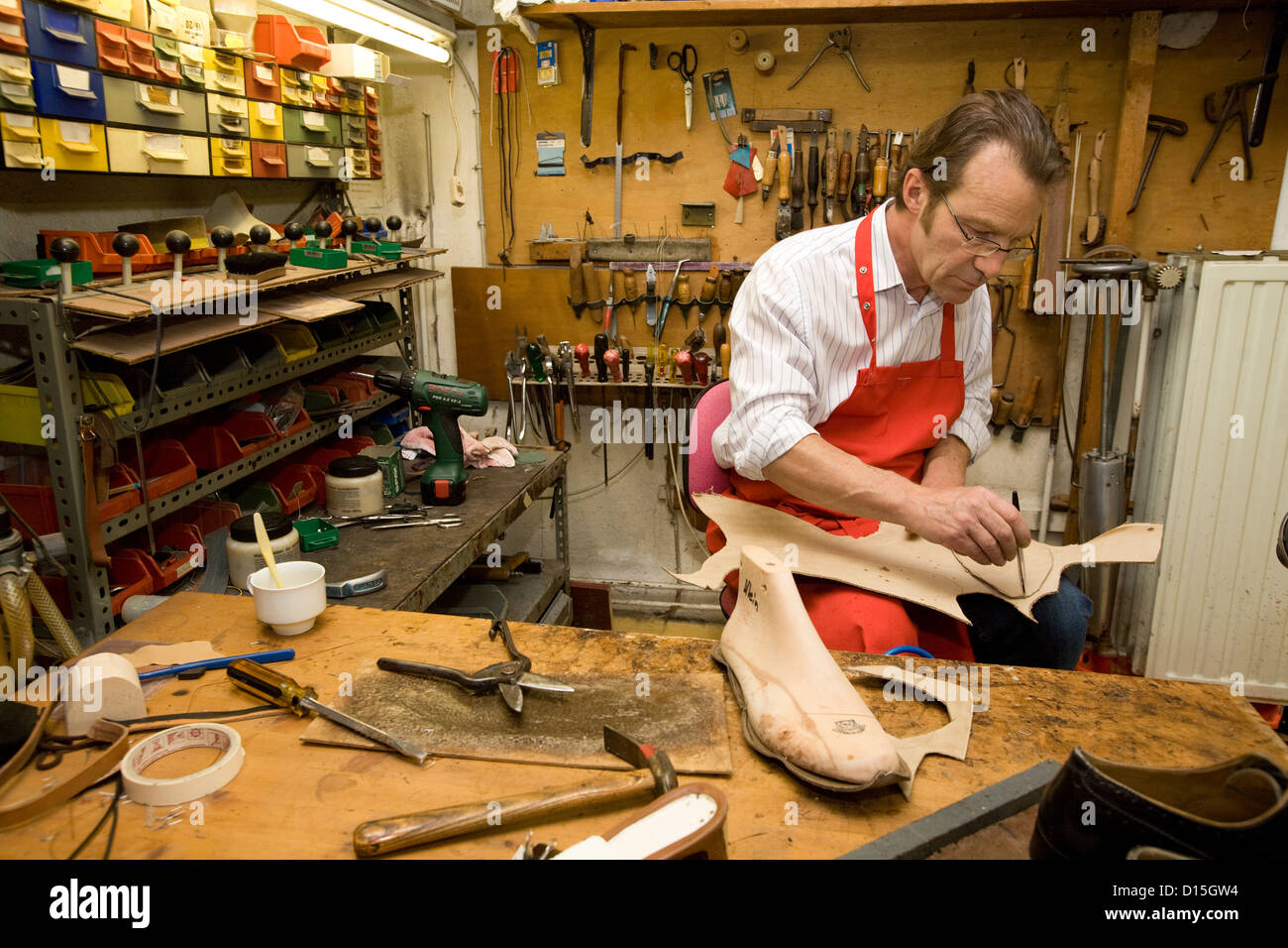 Mettmann Germany a shoemaker Stock Photo Alamy