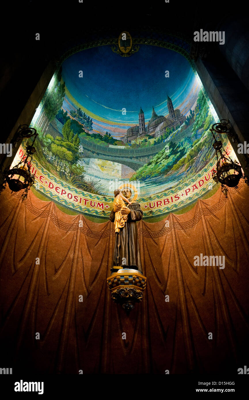 Barcelona, Spain: Altar dedicated to San Antonio de Padua in the Expiatory Church of the Sacred Heart of Jesus in Tibidabo hill Stock Photo