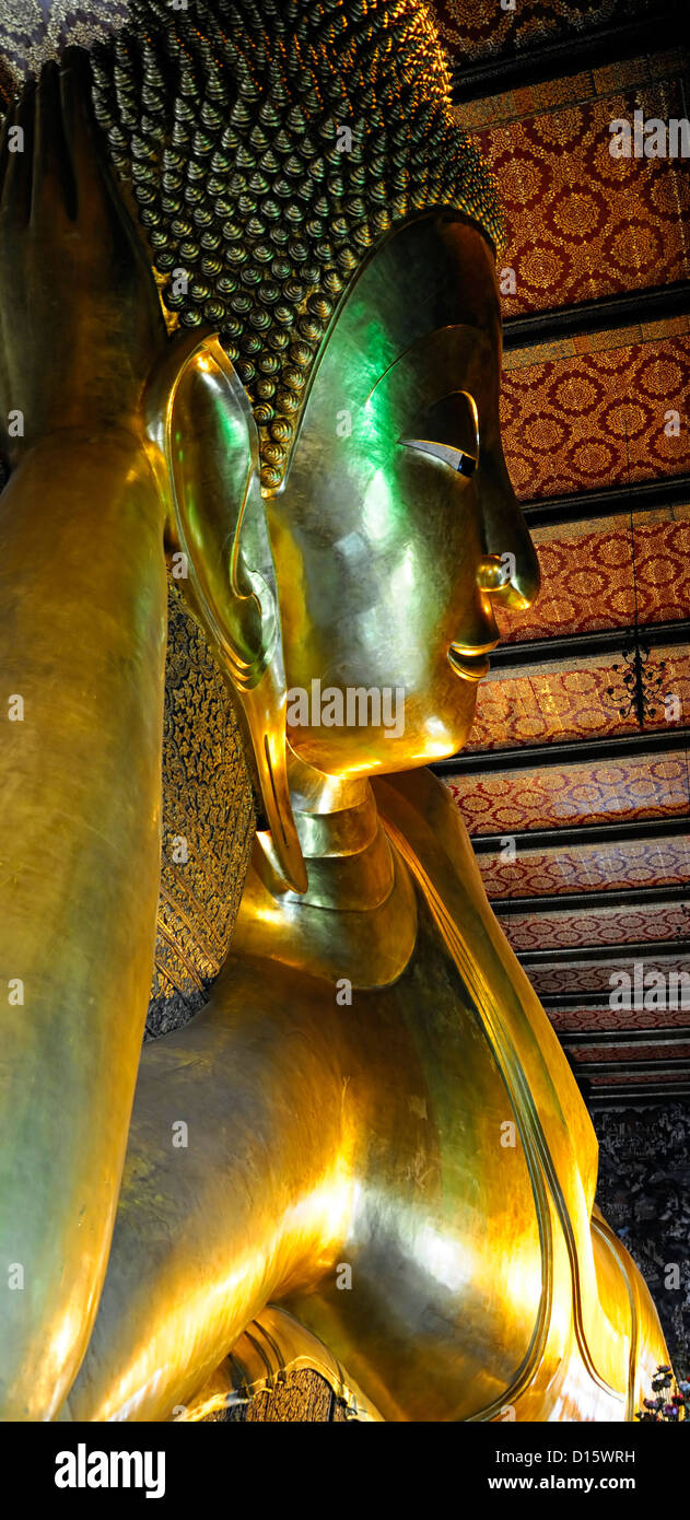 Wat Pho Temple of the reclining buddha statue shrine buddhist religion ...