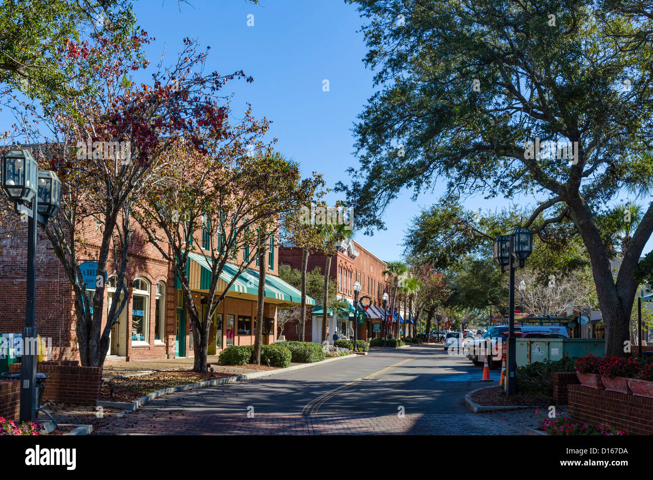 Fernandina Beach, Florida. Centre Street (the Main Street) in downtown Fernandina Beach, Amelia Island, Florida, USA Stock Photo