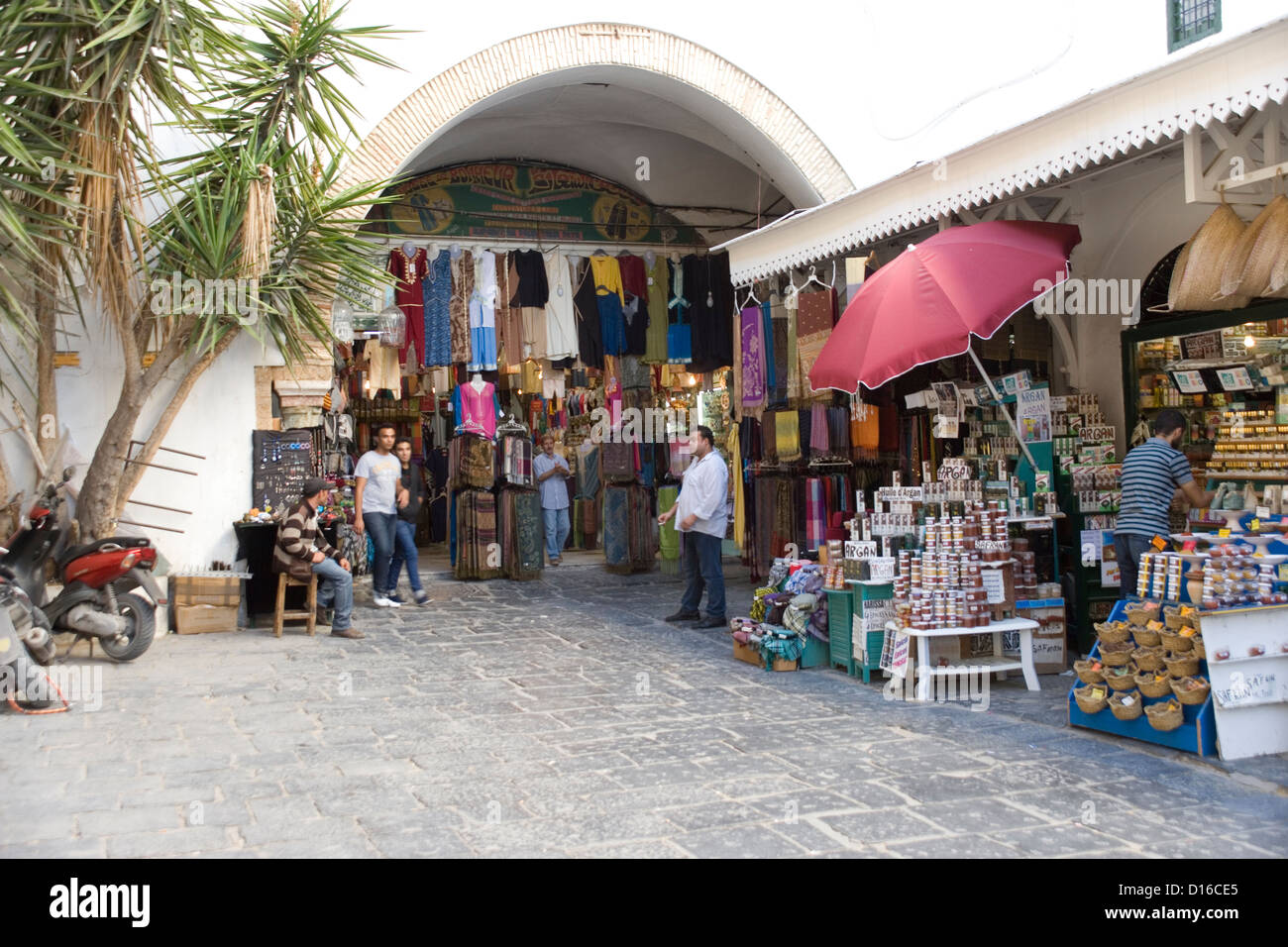 Shop in the souk of Tunis, Tunisia Stock Photo