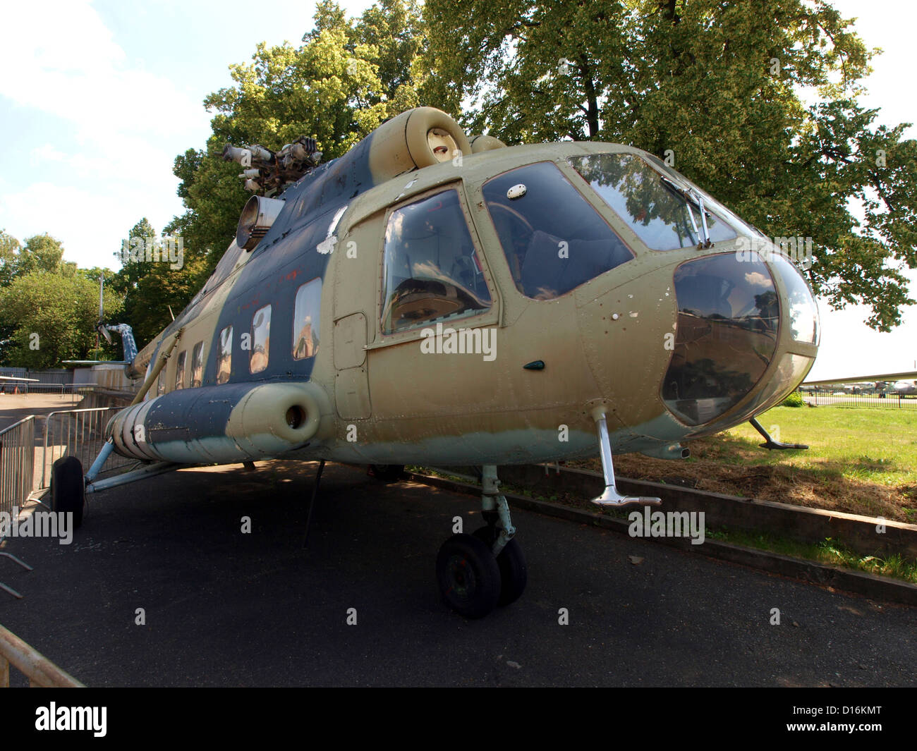 Mil mi 8 hi-res stock photography and images - Alamy