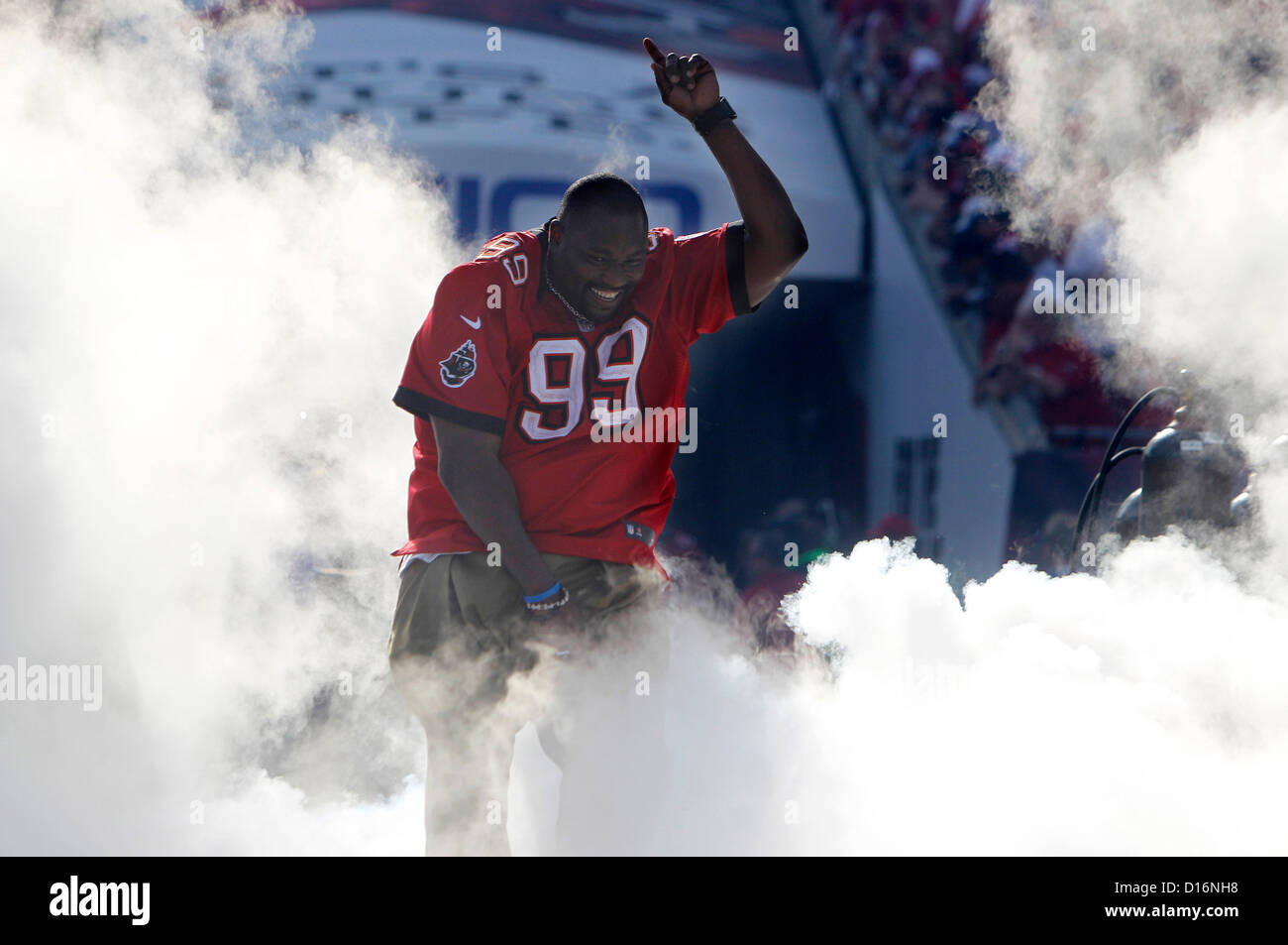 Tampa bay buccaneers warren sapp hi-res stock photography and images - Alamy