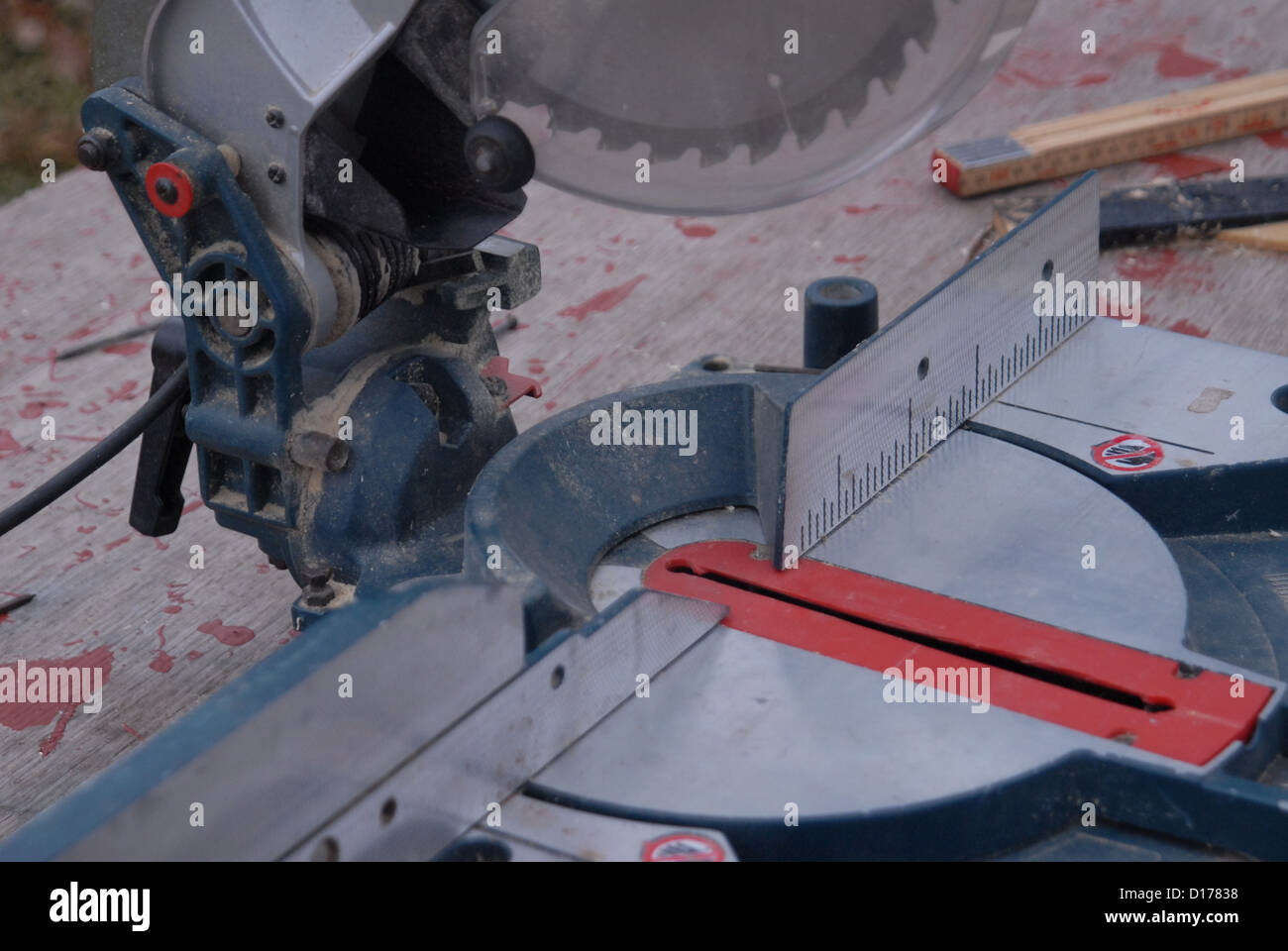 Bevel cut saw hires stock photography and images Alamy