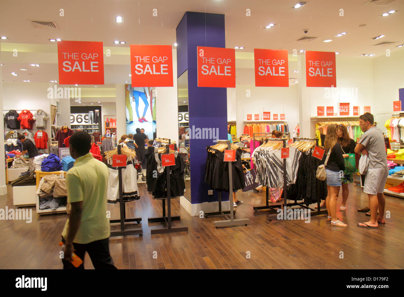 Gap Store Mall Emirates Shopping High