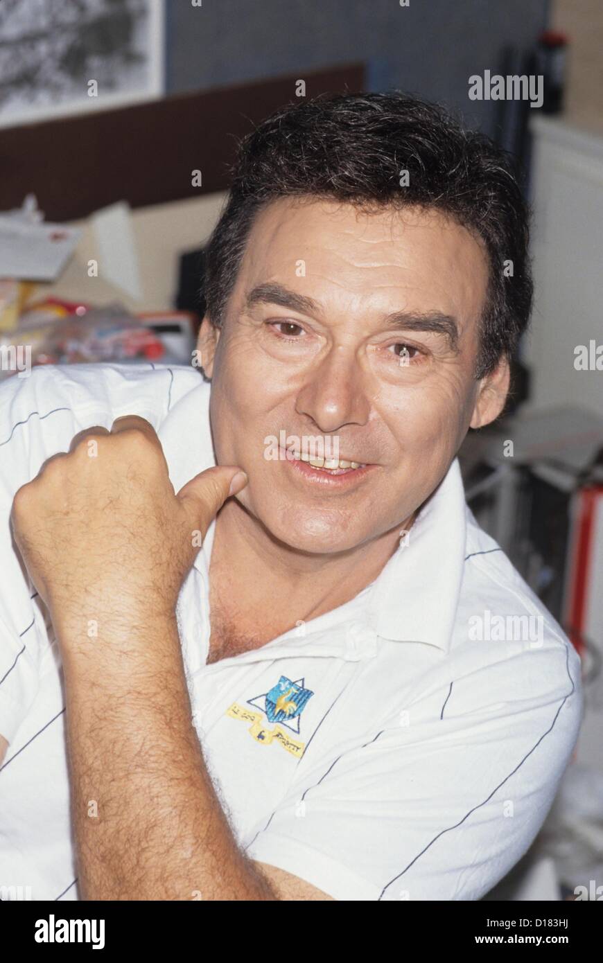 JOSEPH MASCOLO at home in Studio City , Ca. 1994.l8094lr.(Credit Image