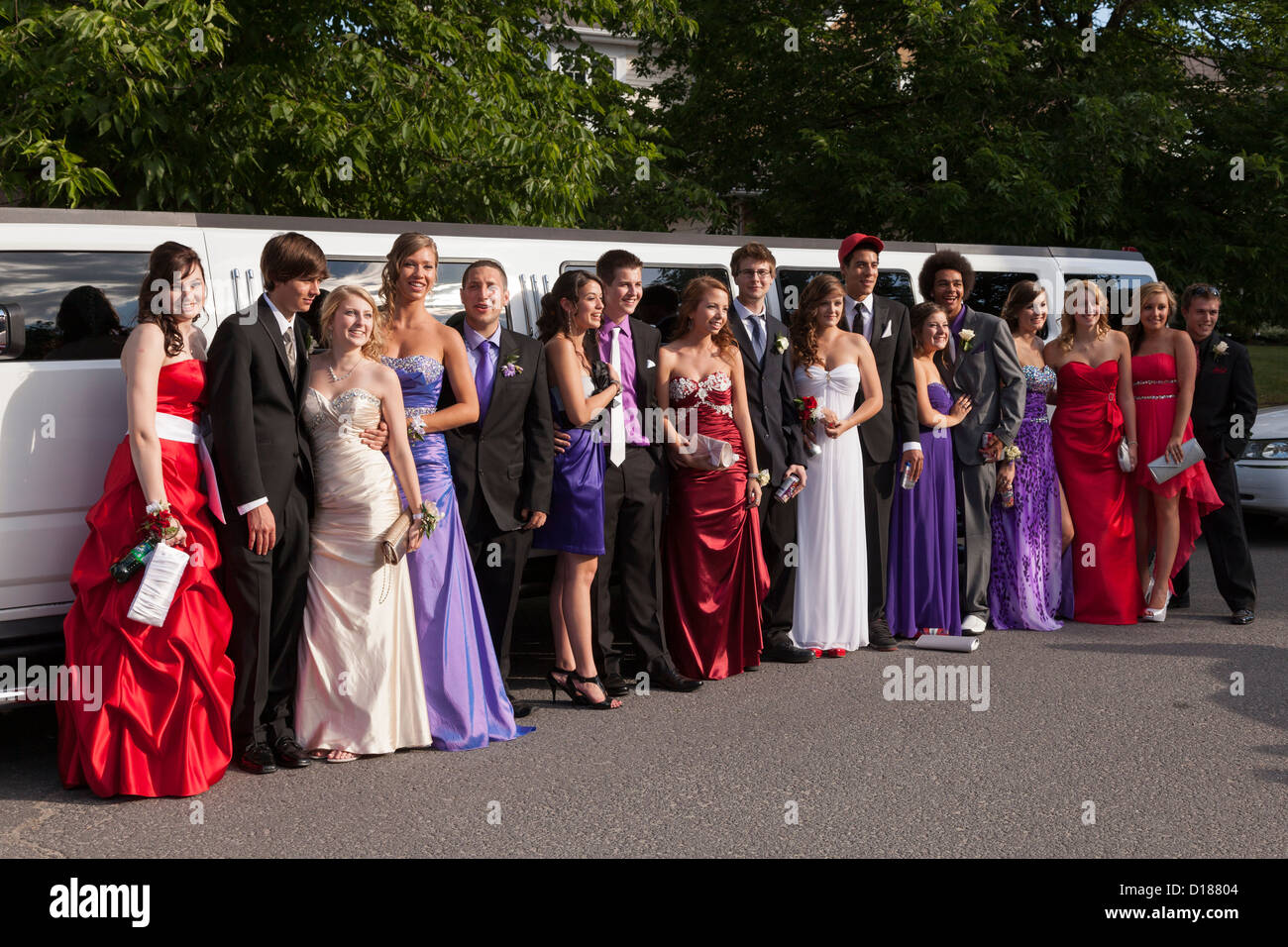 High school graduates from A. Y. Jackson high school posing for pre-prom photographs Stock Photo