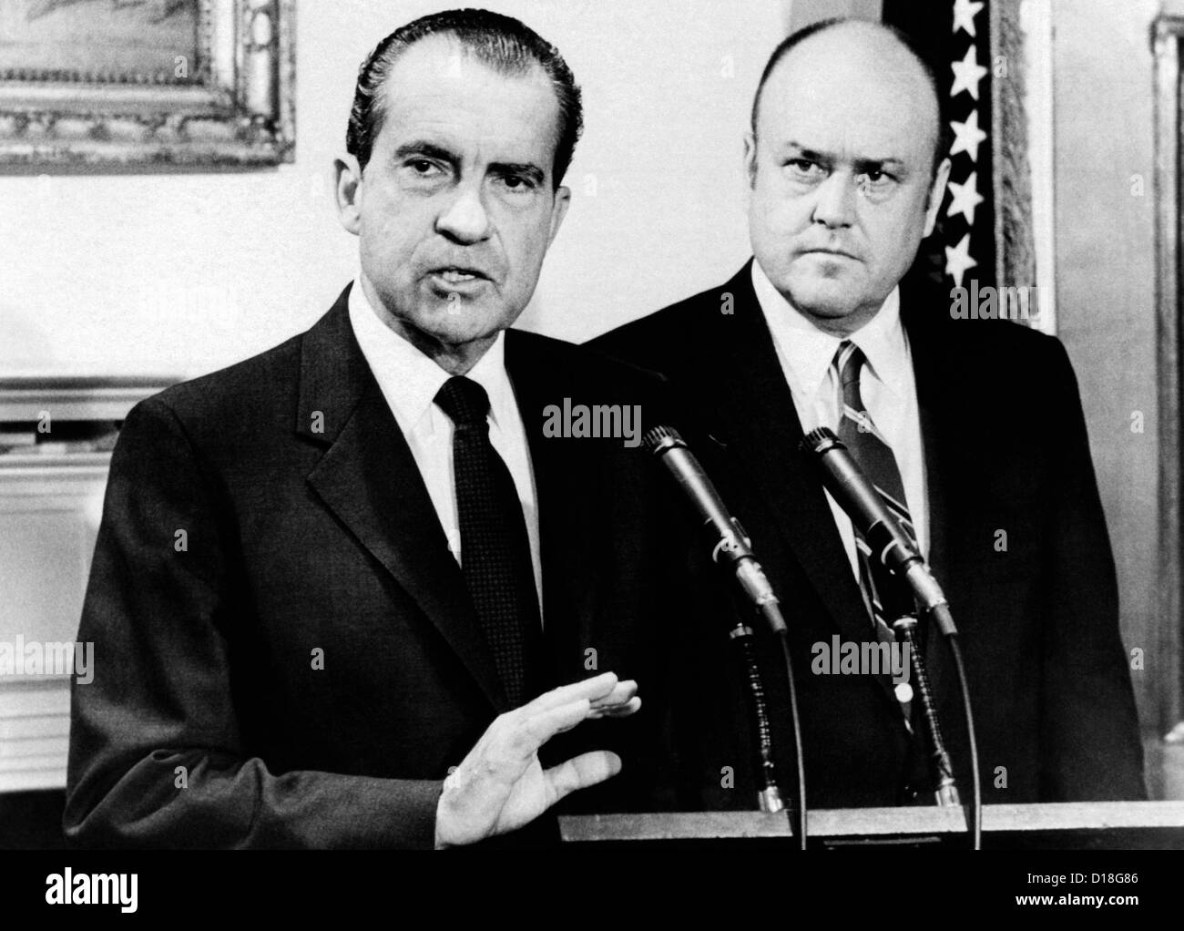 President Richard Nixon with Melvin Laird, Secy of Defense. They announced cancellation of draft calls for 50,000 men in Stock Photo