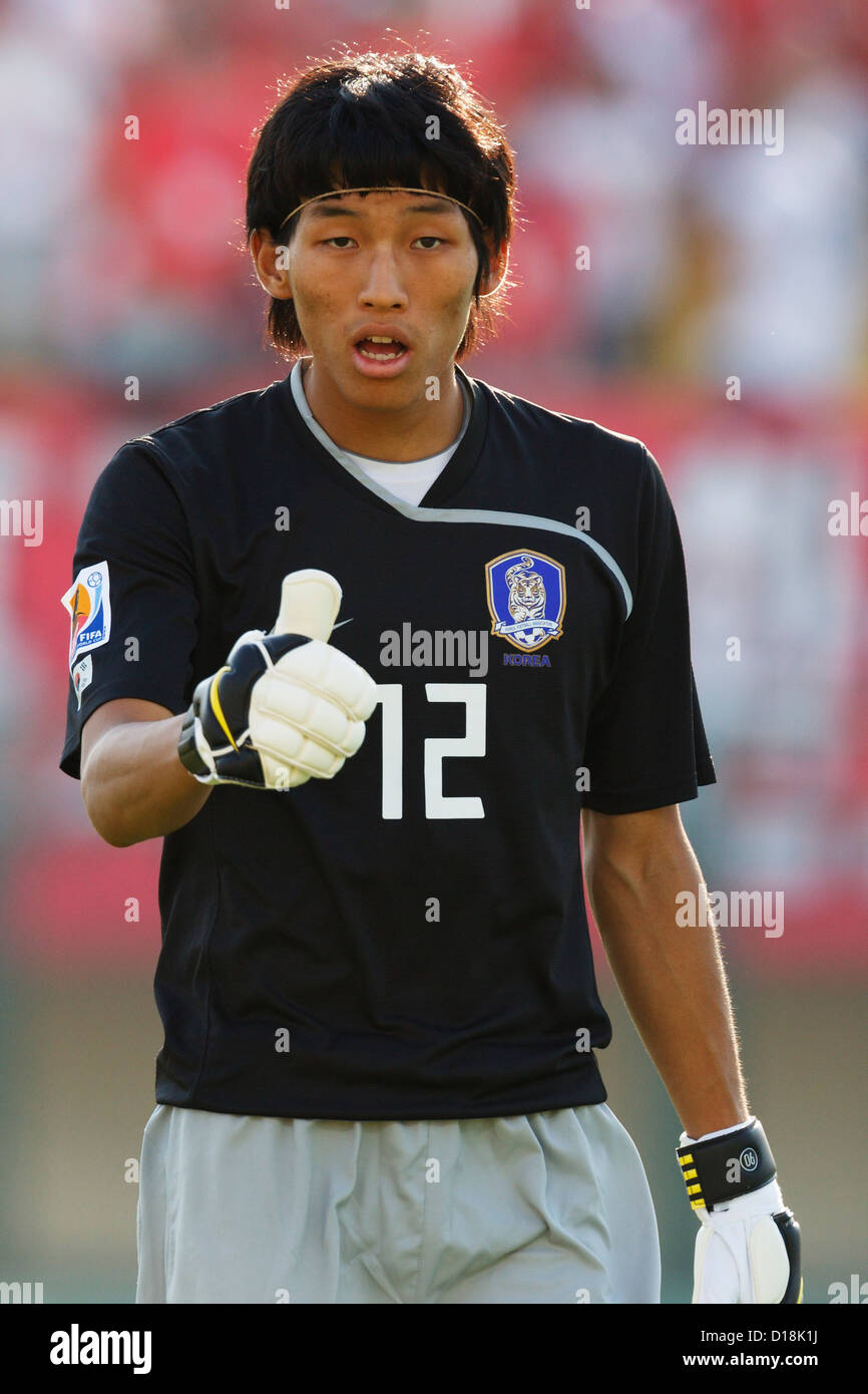 South Korea goalkeeper Seung Gyu Kim in action during a 2009 FIFA U-20 World Cup Group C match against Germany. Stock Photo