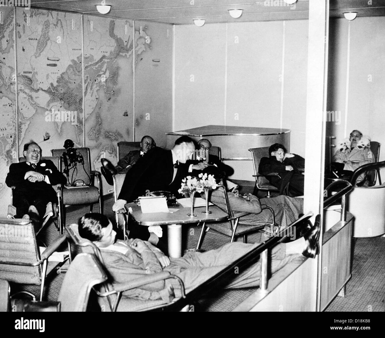 Collection 101+ Images What Did The Inside Of The Hindenburg Look Like